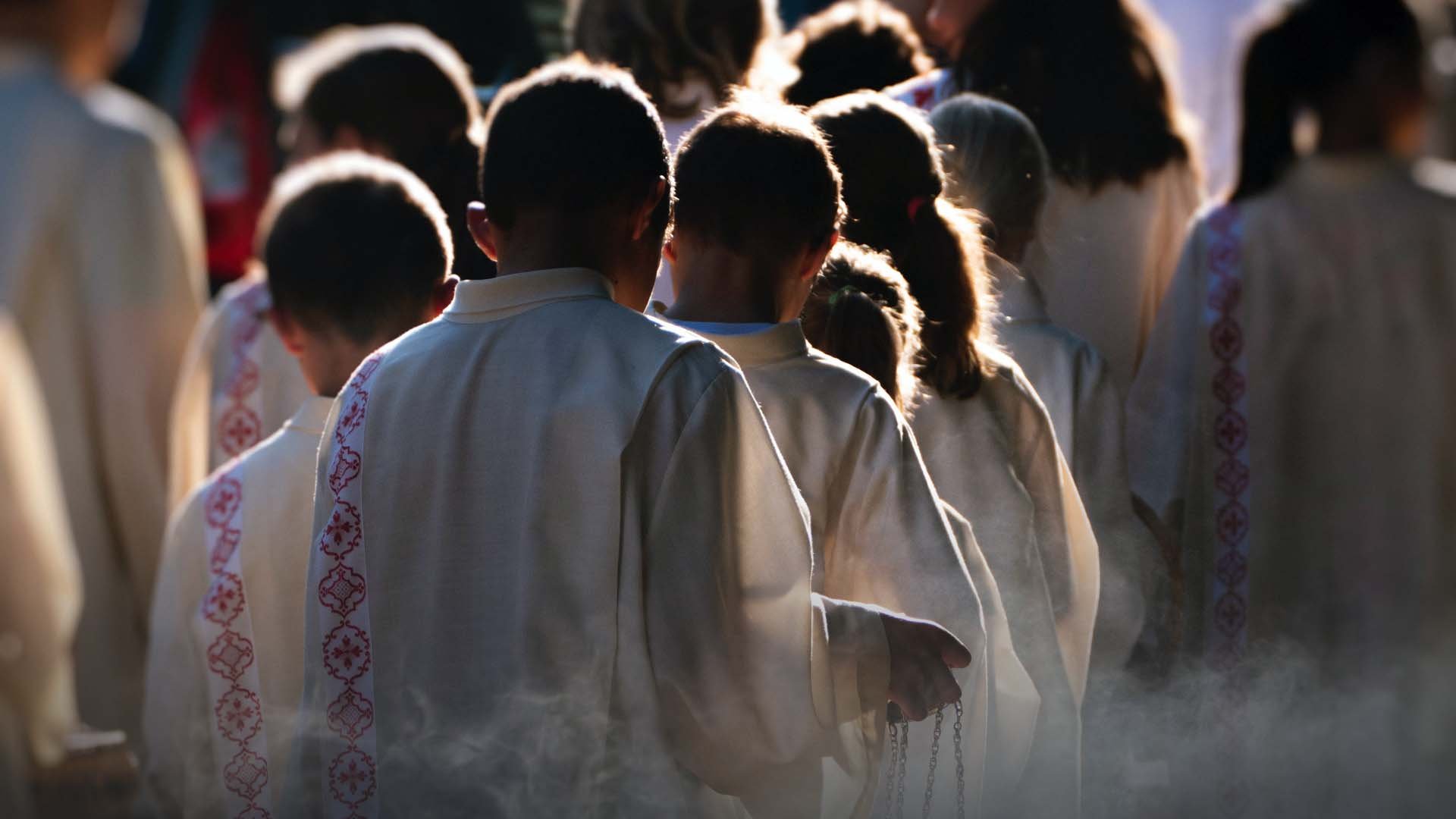 Un milione di minori italiani sarebbe stato vittima di preti pedofili