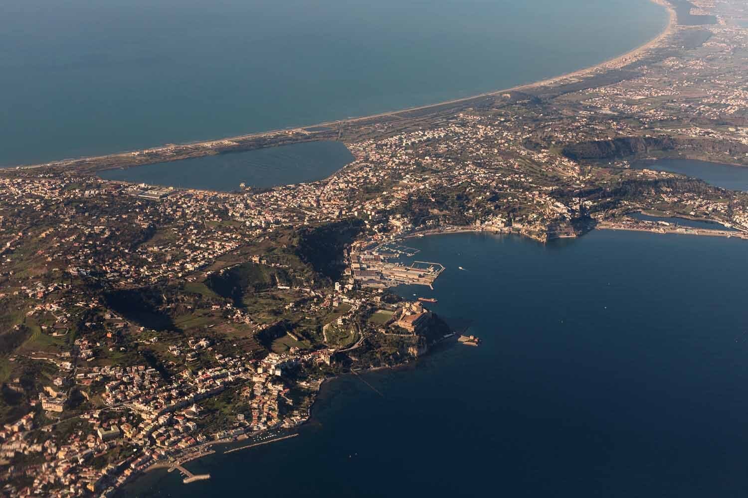 Veduta aerea di Bacoli - foto di Claudio Morelli